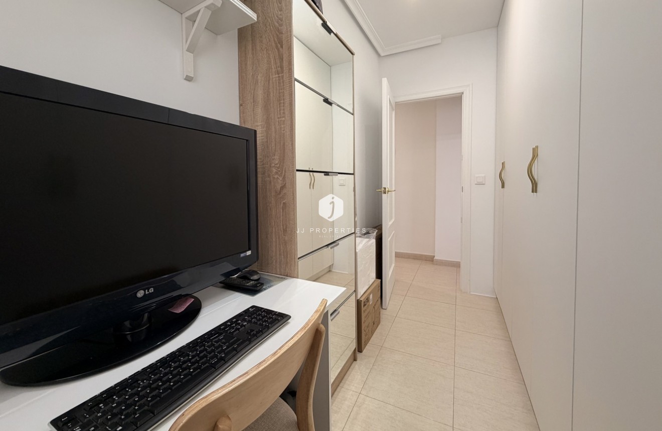 Segunda mano - Apartamento / piso -
Torrevieja - Costa Blanca