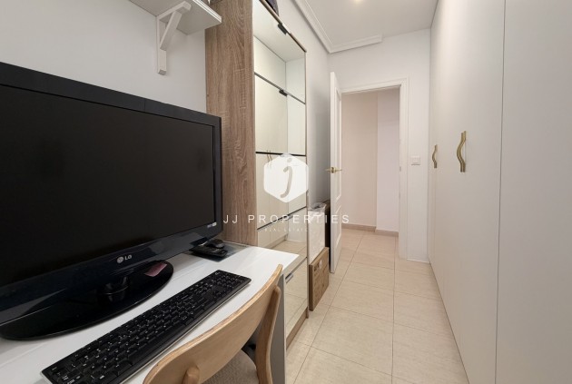 Segunda mano - Apartamento / piso -
Torrevieja - Costa Blanca