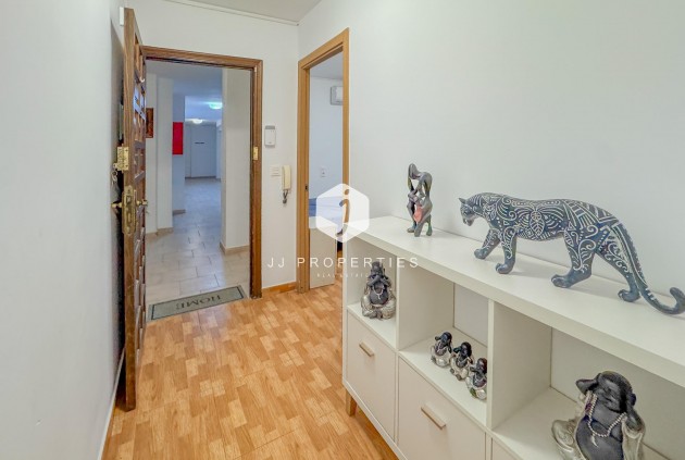 D'occasion - Appartement -
Torrevieja - La Mata Pueblo