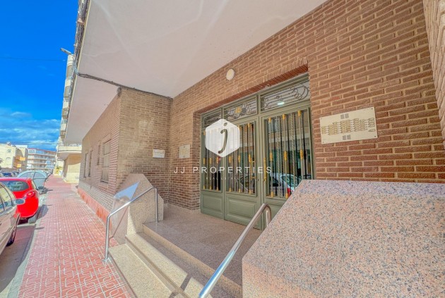 D'occasion - Appartement -
Torrevieja - La Mata Pueblo