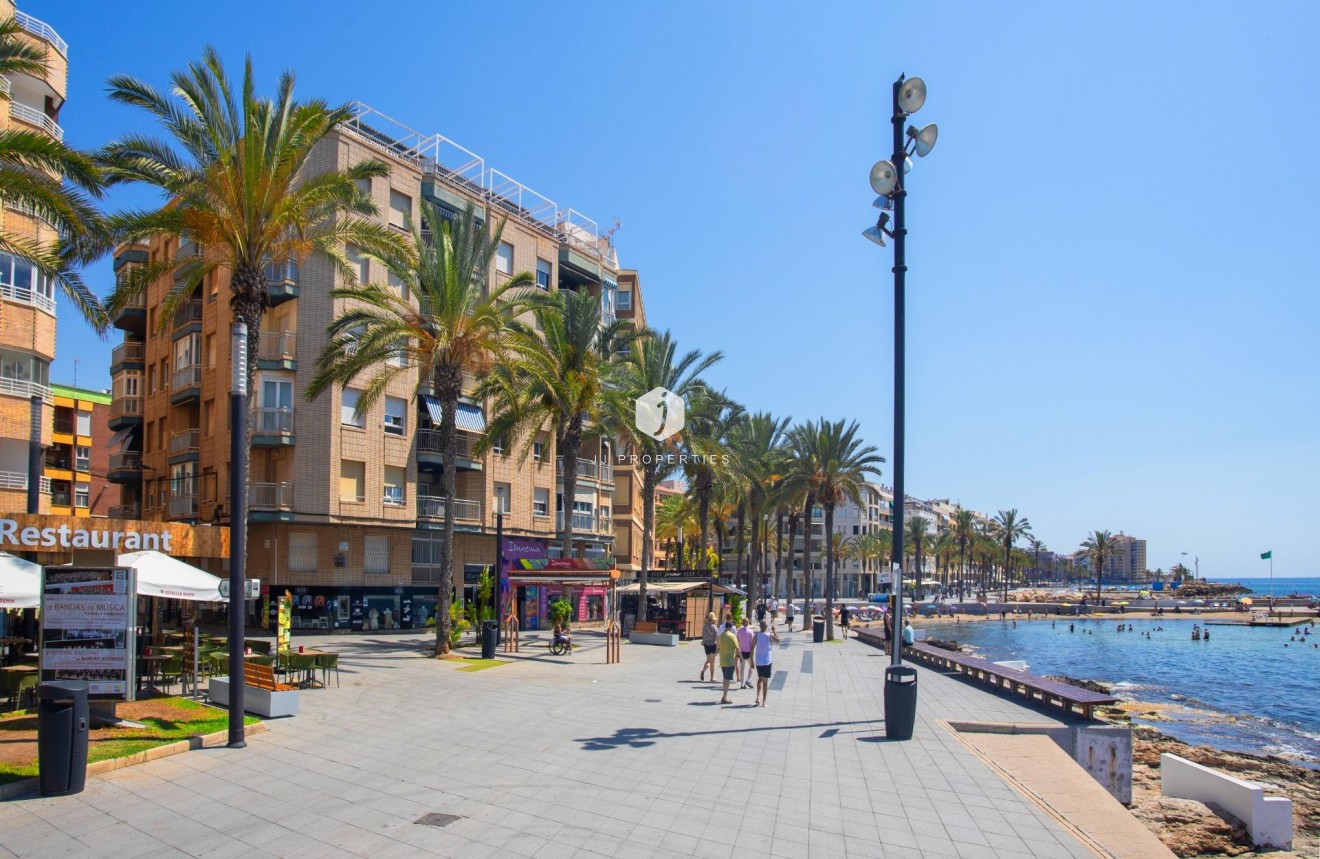 Resale - Penthouse -
Torrevieja - Playa del Cura