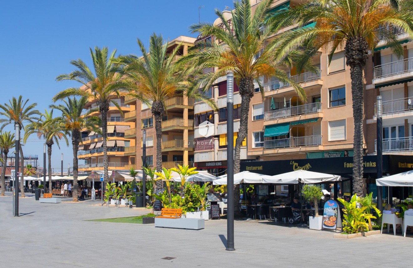 Resale - Penthouse -
Torrevieja - Playa del Cura