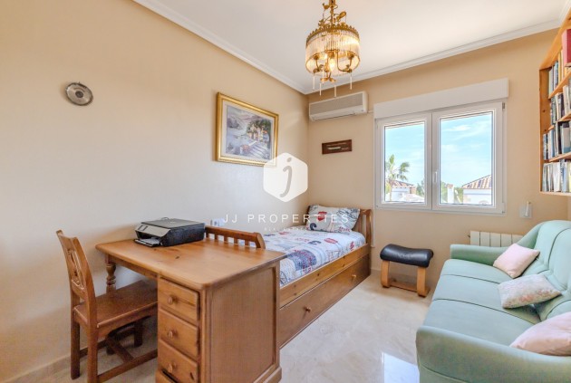 D'occasion - Appartement -
Orihuela Costa - Costa Blanca