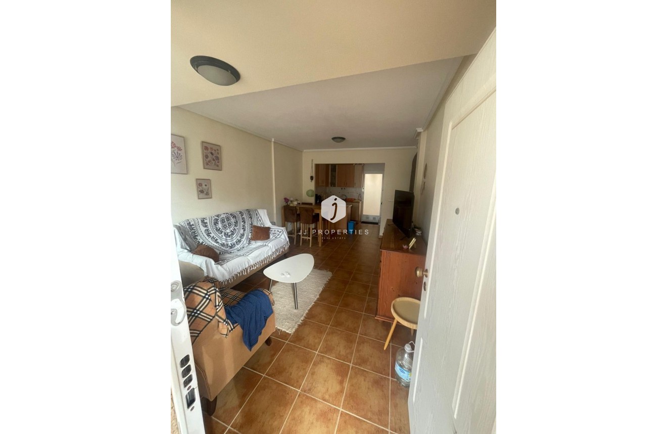 Resale - Chalet -
Torrevieja - aguas nuevas