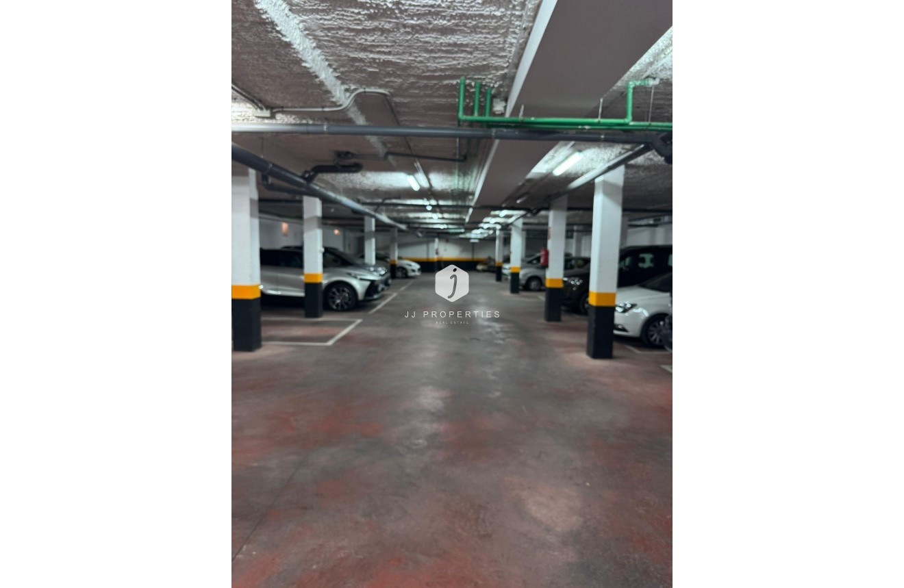 Aus zweiter Hand - Chalet -
Torrevieja - Punta prima