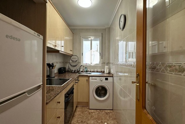 Resale - Apartment / flat -
Torrevieja - Estacion de autobuses