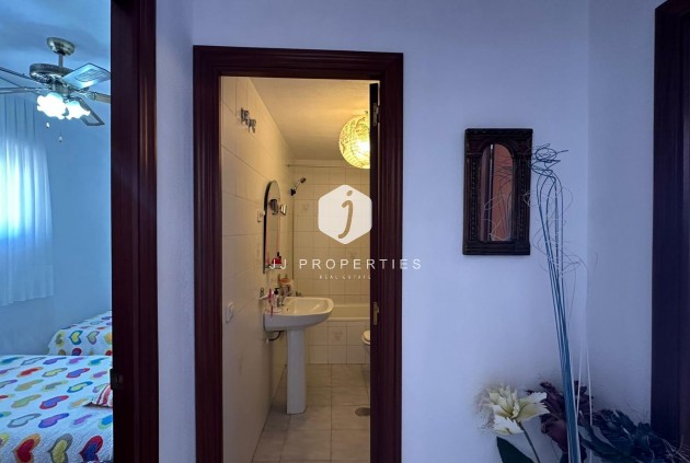 Aus zweiter Hand - Penthouse -
Torrevieja - Estacion de autobuses