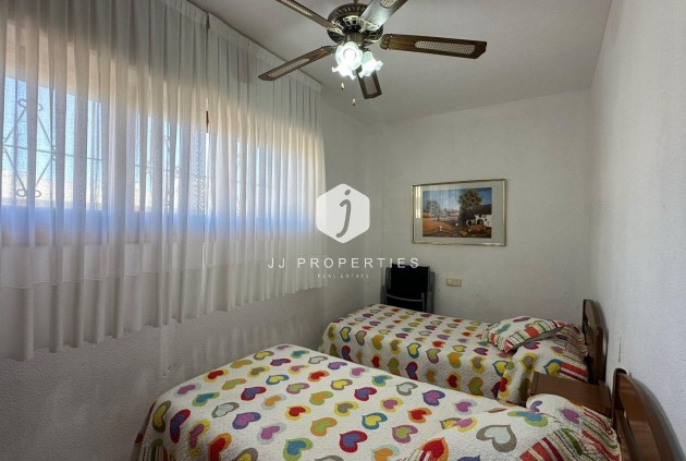 Aus zweiter Hand - Penthouse -
Torrevieja - Estacion de autobuses