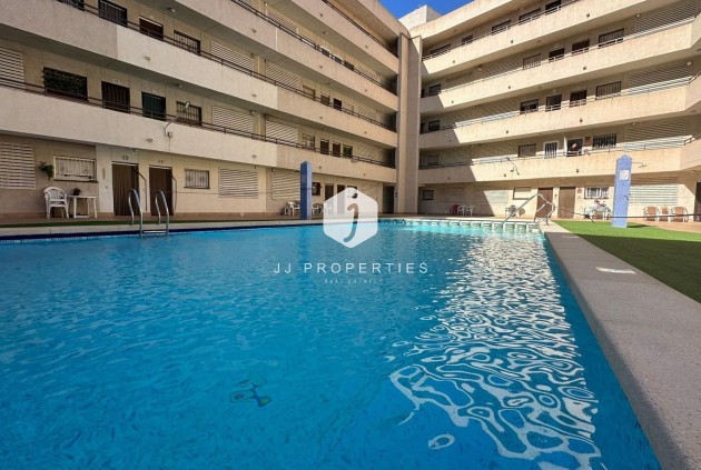 Aus zweiter Hand - Penthouse -
Torrevieja - Estacion de autobuses