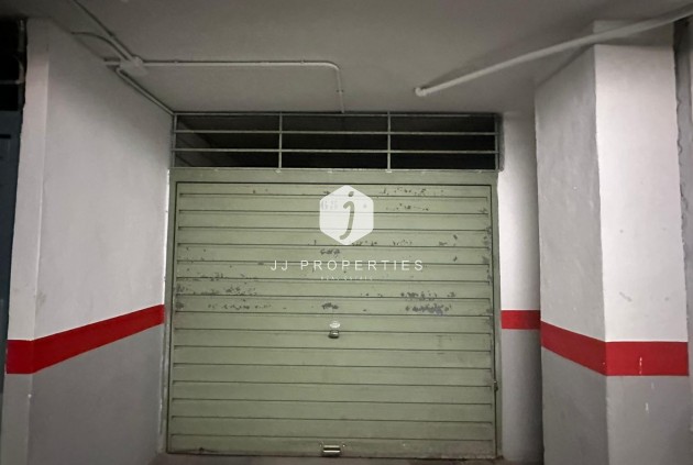 Aus zweiter Hand - Penthouse -
Torrevieja - Estacion de autobuses