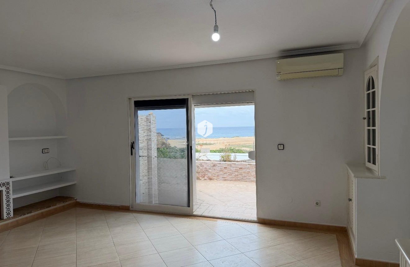 Resale - Apartment / flat -
Torrevieja - Costa Blanca