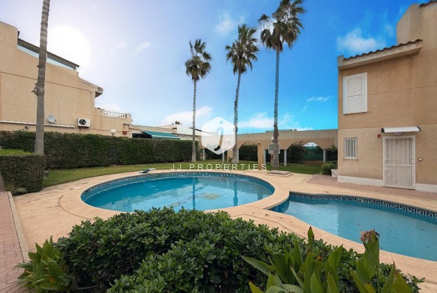 Resale - Apartment / flat -
Torrevieja - Costa Blanca