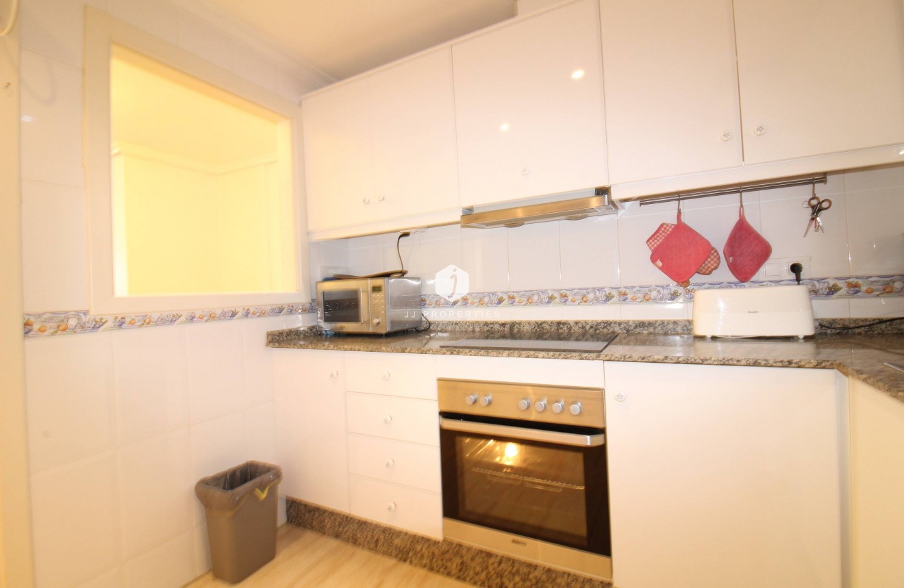 D'occasion - Appartement -
Torrevieja - Centro