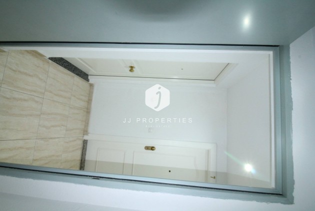 D'occasion - Appartement -
Torrevieja - Centro