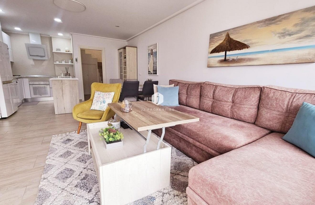 Aus zweiter Hand - Duplex -
Torrevieja - La siesta