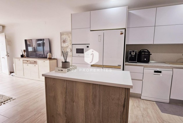 Aus zweiter Hand - Duplex -
Torrevieja - La siesta