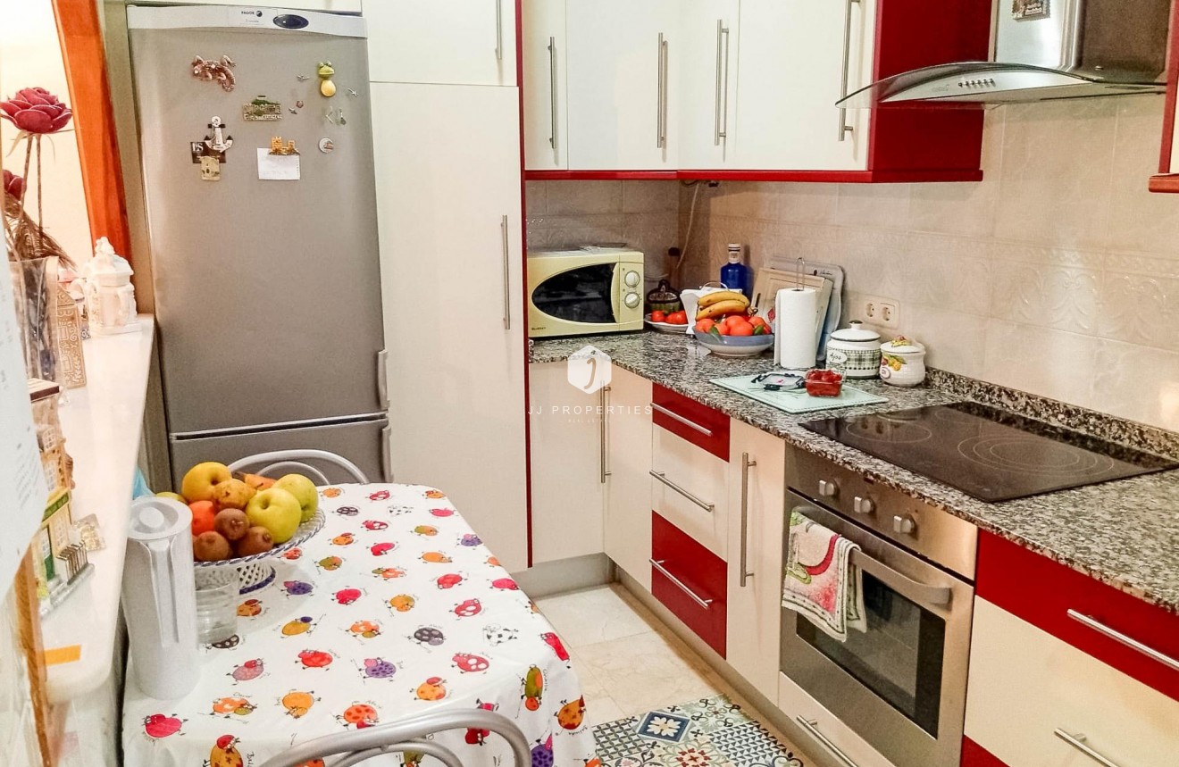 Aus zweiter Hand - Villa -
Torrevieja - La Siesta - El Salado - Torreta