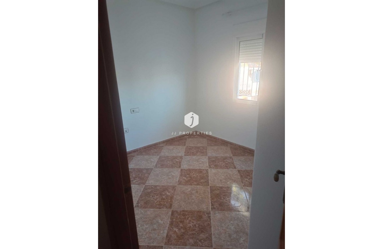 Resale - Villa -
Los Altos - Costa Blanca