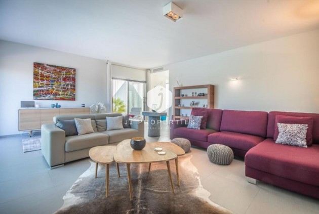 Aus zweiter Hand - Villa -
Orihuela Costa - Costa Blanca