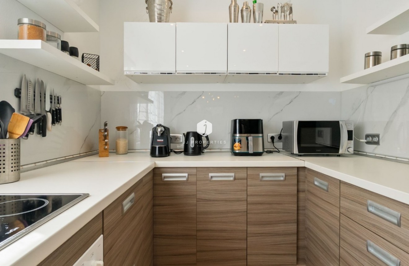 Z drugiej ręki - Szalet -
Orihuela Costa - Costa Blanca