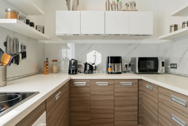 Z drugiej ręki - Szalet -
Orihuela Costa - Costa Blanca