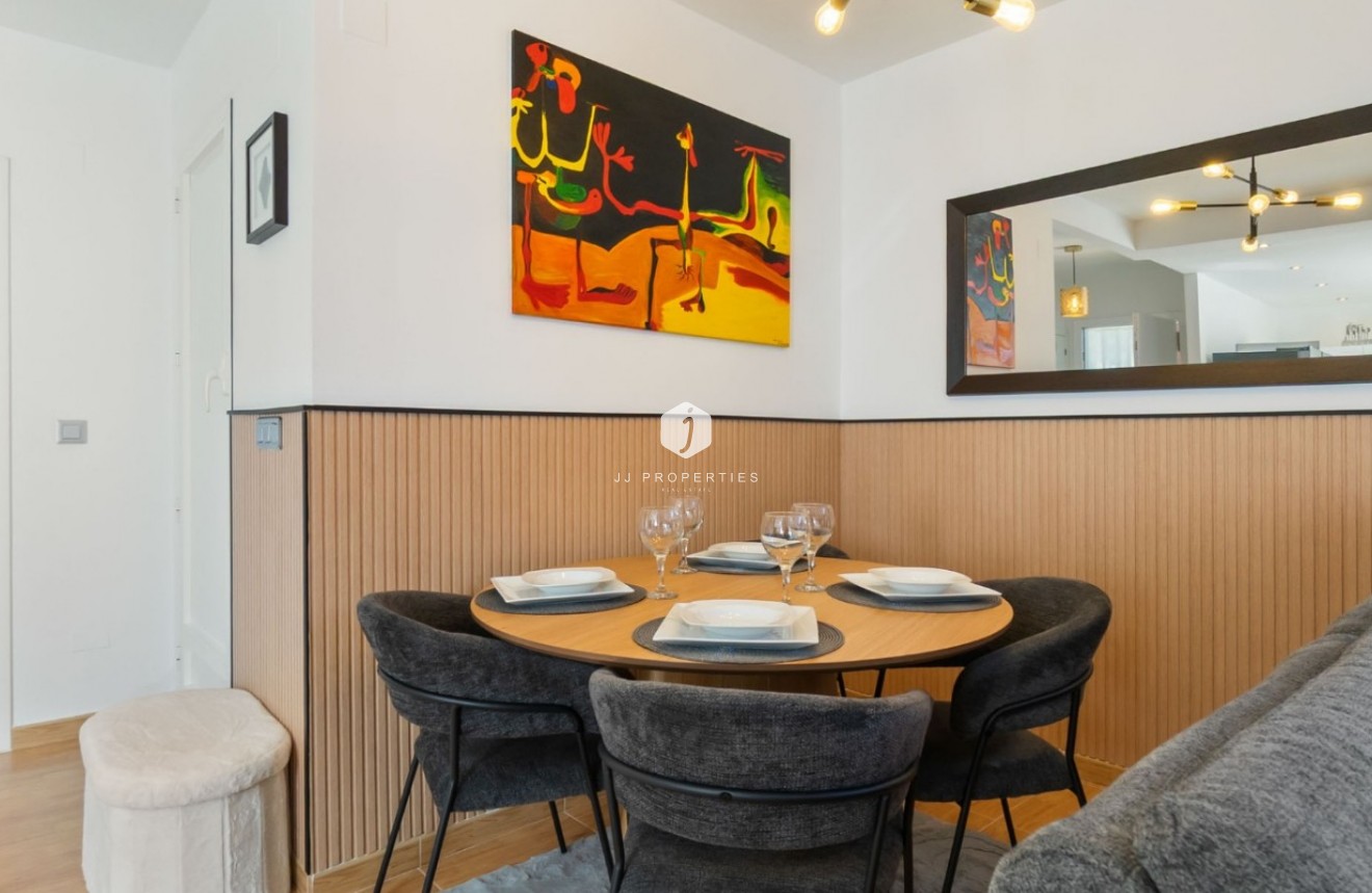 Z drugiej ręki - Szalet -
Orihuela Costa - Costa Blanca