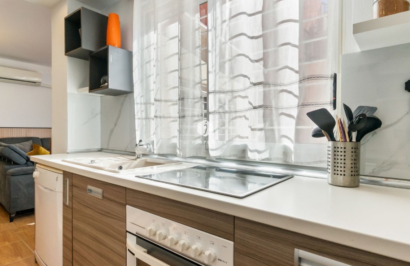 Z drugiej ręki - Szalet -
Orihuela Costa - Costa Blanca