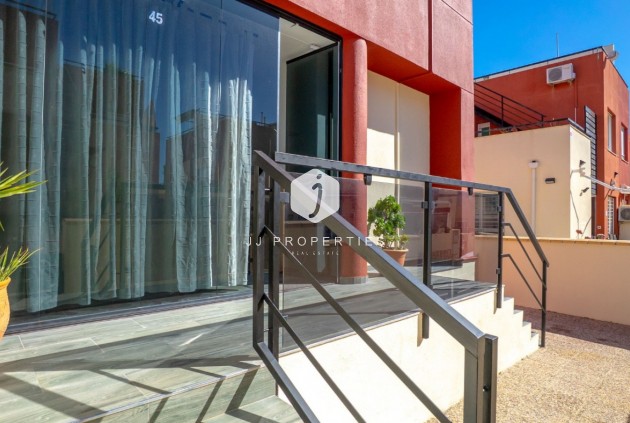 Z drugiej ręki - Szalet -
Orihuela Costa - Costa Blanca