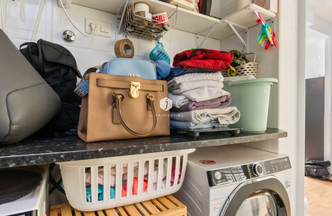 Z drugiej ręki - Szalet -
Orihuela Costa - Costa Blanca