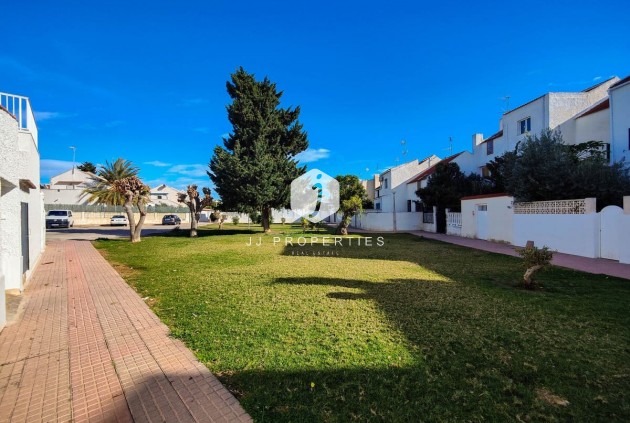 Z drugiej ręki - Szalet -
Torrevieja - Costa Blanca