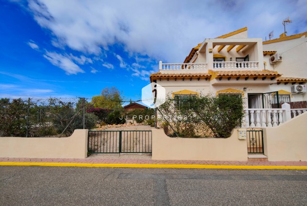 Z drugiej ręki - Szalet -
Orihuela Costa - Costa Blanca