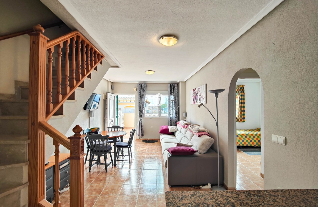 Z drugiej ręki - Szalet -
Orihuela Costa - Costa Blanca