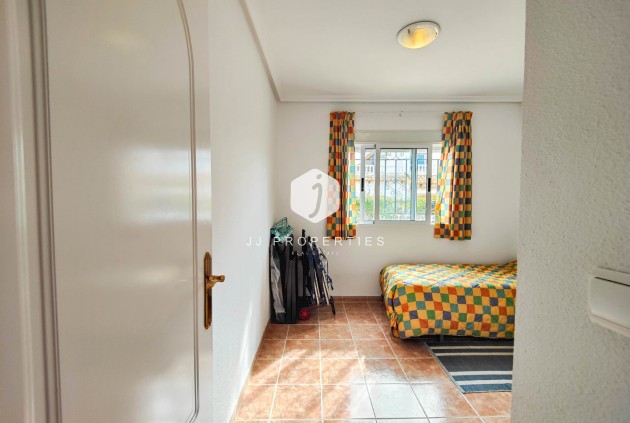 Z drugiej ręki - Szalet -
Orihuela Costa - Costa Blanca