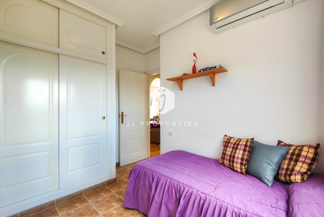 Z drugiej ręki - Szalet -
Orihuela Costa - Costa Blanca