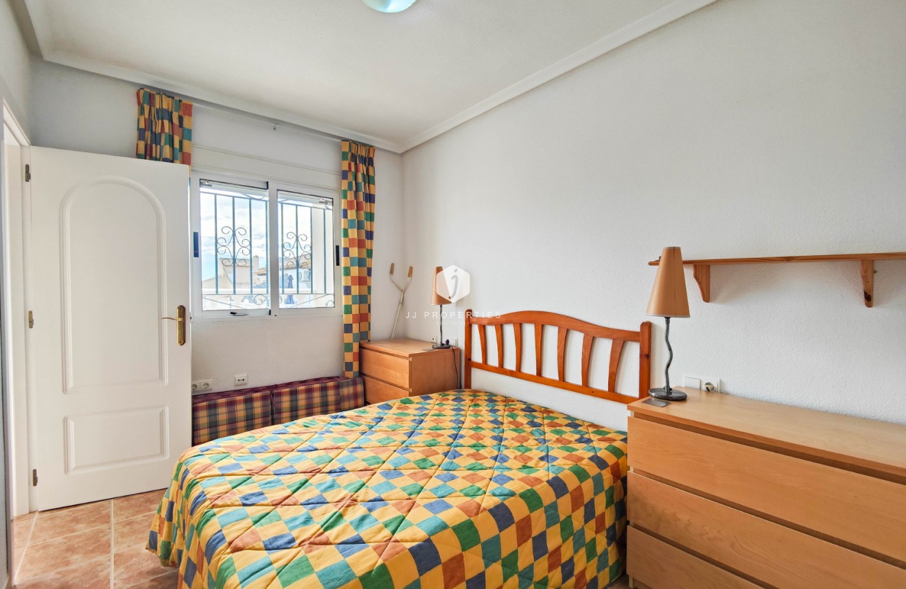 Z drugiej ręki - Szalet -
Orihuela Costa - Costa Blanca