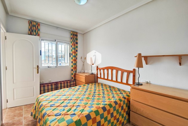 Z drugiej ręki - Szalet -
Orihuela Costa - Costa Blanca