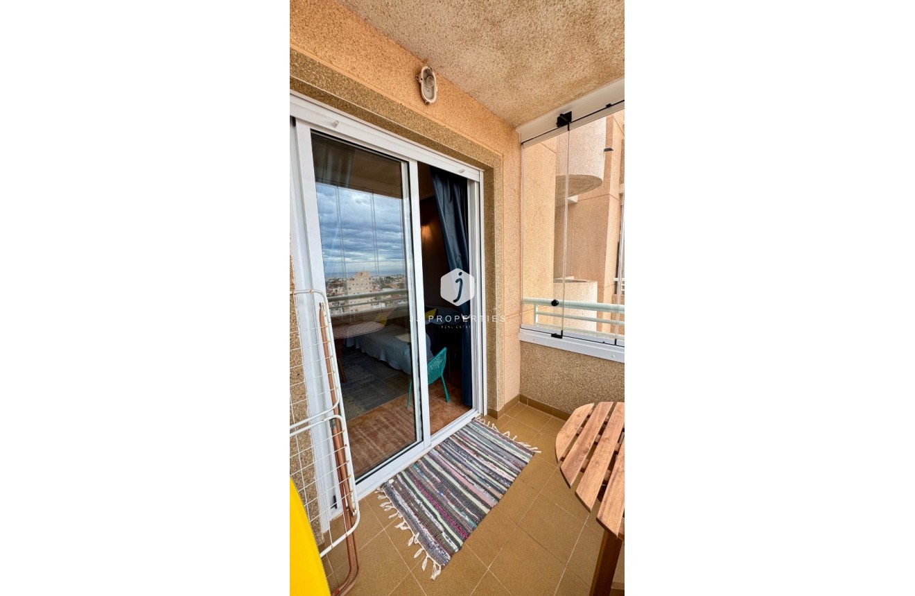 D'occasion - Appartement -
Torrevieja - Costa Blanca