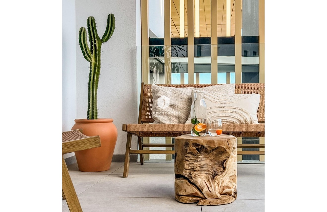 Segunda mano - Apartamento / piso -
Orihuela Costa