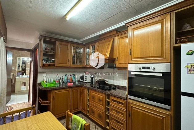 Resale - Apartment / flat -
Torrevieja - Estacion de autobuses