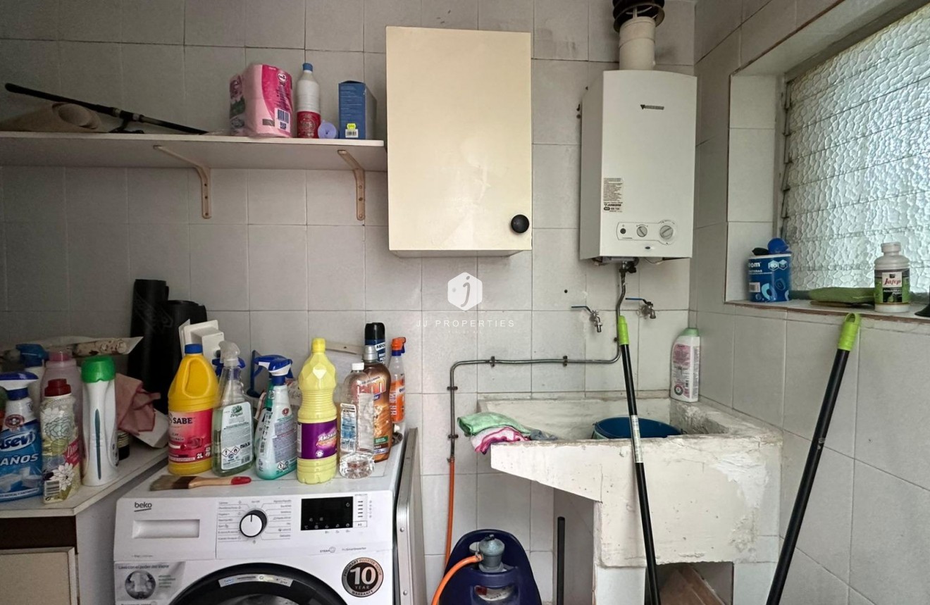 Resale - Apartment / flat -
Torrevieja - Estacion de autobuses