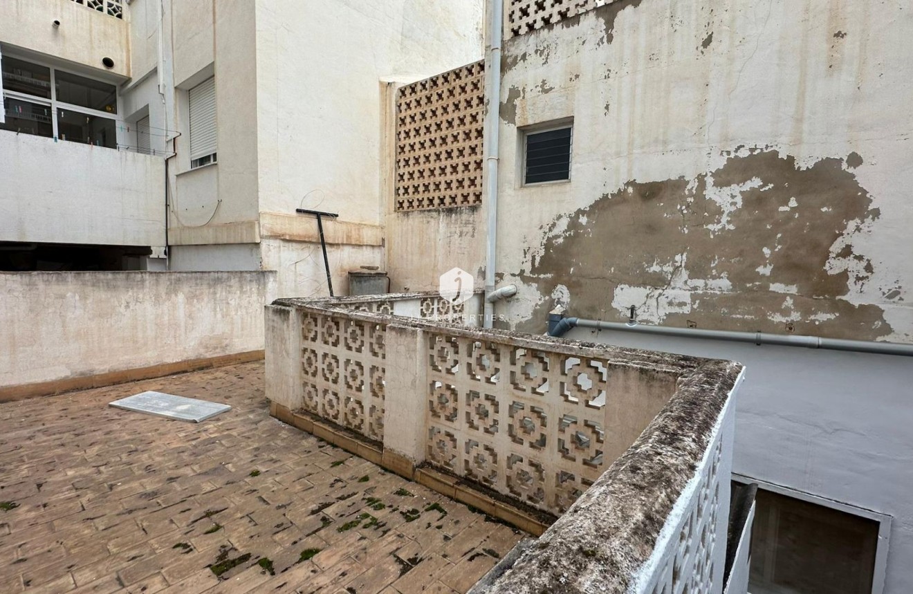 Resale - Apartment / flat -
Torrevieja - Estacion de autobuses