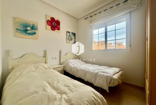 Resale - Bungalow -
San Fulgencio - La Marina