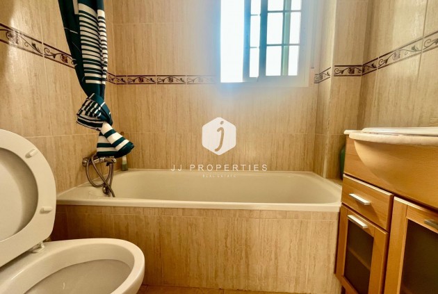 Resale - Bungalow -
San Fulgencio - La Marina