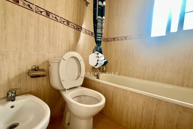 Resale - Bungalow -
San Fulgencio - La Marina