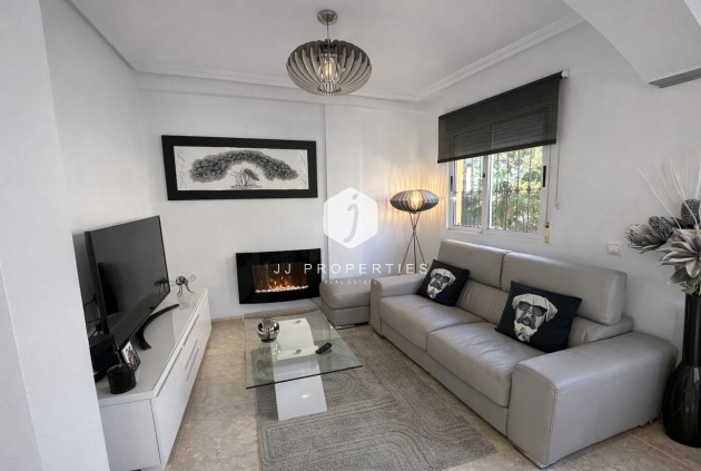 Aus zweiter Hand - Chalet -
Orihuela Costa - Villa's San Jose IV