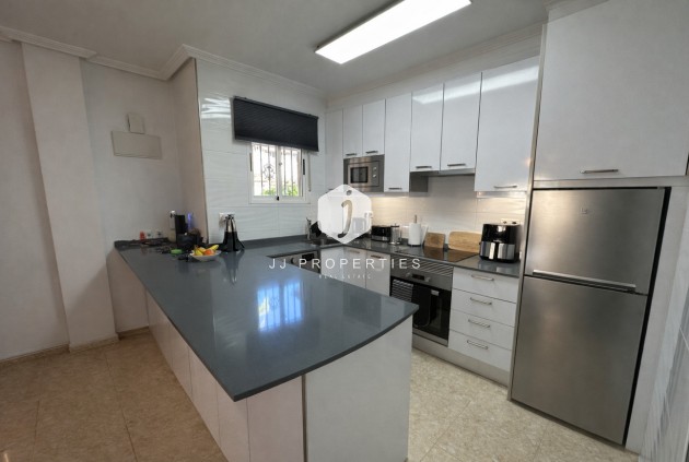 Aus zweiter Hand - Chalet -
Orihuela Costa - Villa's San Jose IV