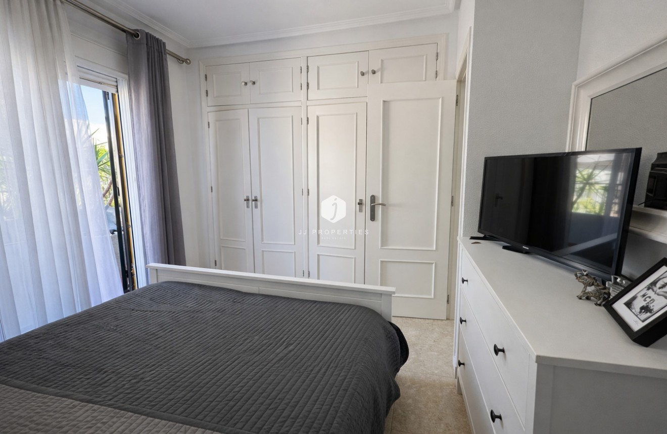 Aus zweiter Hand - Chalet -
Orihuela Costa - Villa's San Jose IV