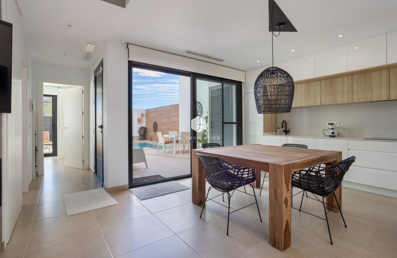 Aus zweiter Hand - Villa -
Benijofar - Costa Blanca