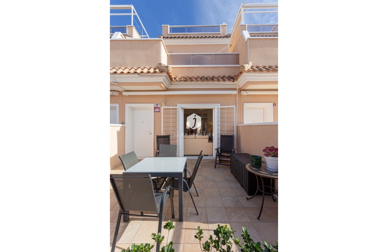 Tweedehands - Villa -
Orihuela Costa - Costa Blanca
