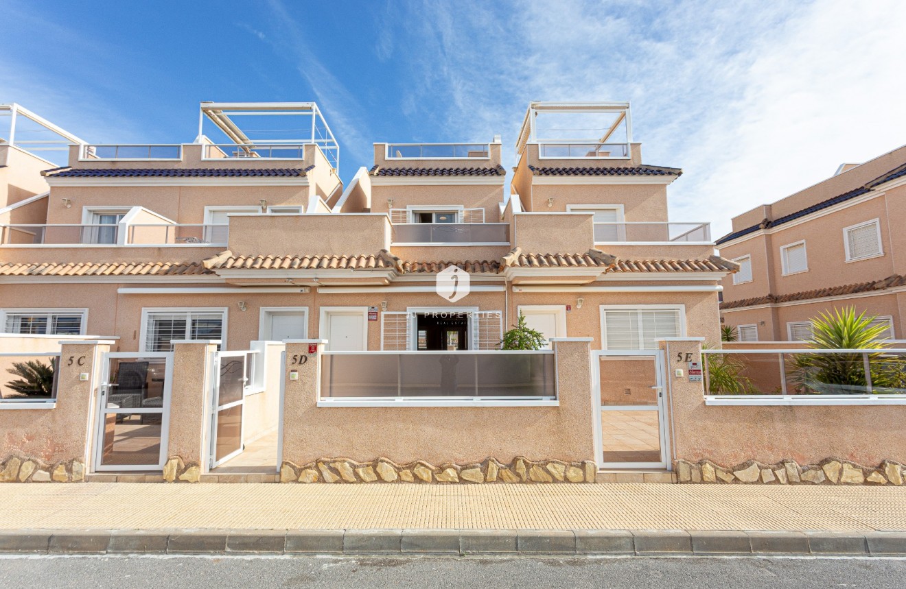 Tweedehands - Villa -
Orihuela Costa - Costa Blanca